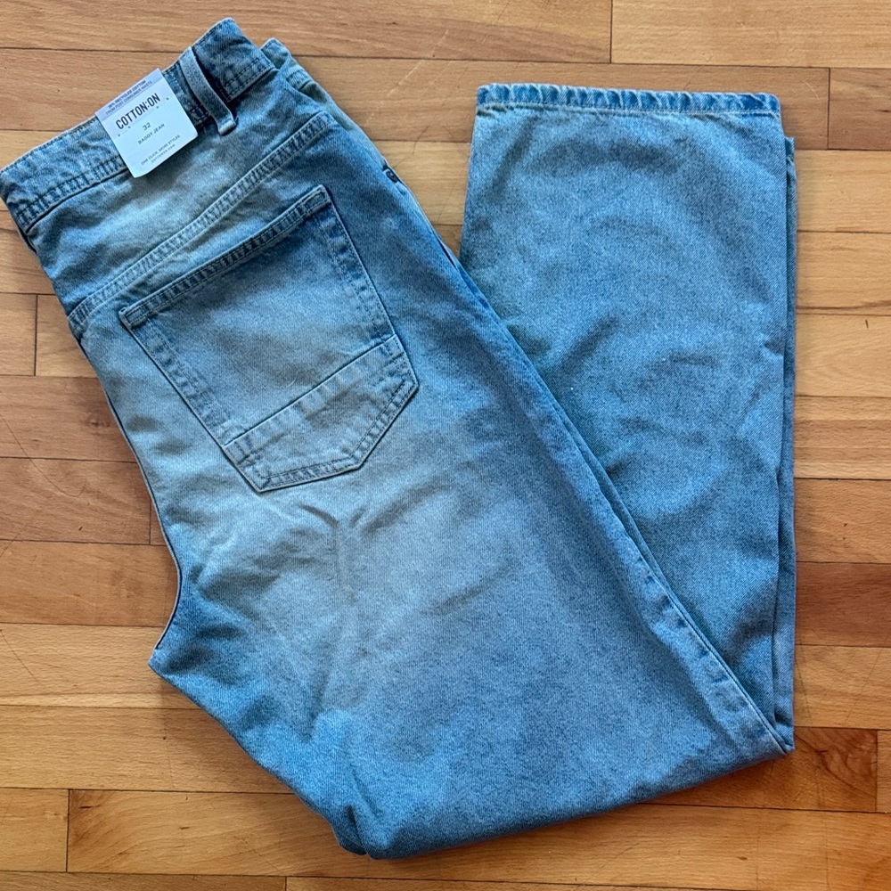 Levi's Relaxed Fit Light Blue Jeans